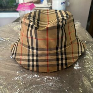 Dior bucket hat